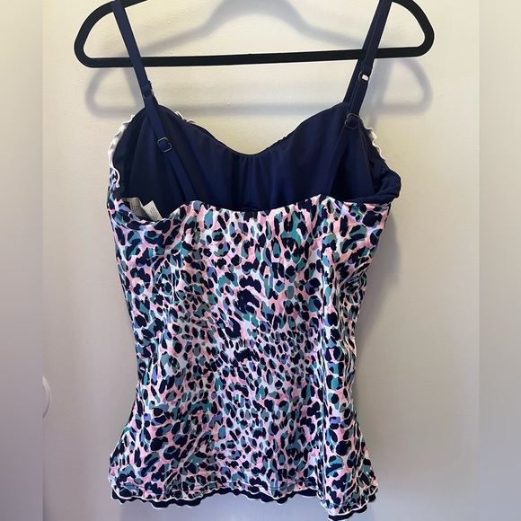 Island Escape Women’s Printed Underwire Tankini Swim Top - NWOT - Picture 2 of 5